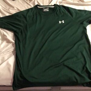 Men’s large under armour shirt